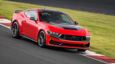 Ford Mustang Dark Horse